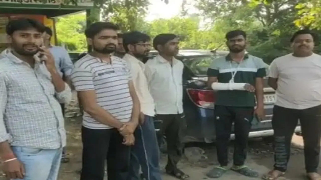 हमीरपुर: दशहरा के बाद दीवाली का त्योहार परिवार के साथ नहीं मना सका युवक, पत्नी से तंग आकर उठा लिया खौफनाक कदम हमीरपुर: दशहरा के बाद दीवाली का त्योहार परिवार के साथ नहीं मना सका युवक, पत्नी से तंग आकर उठा लिया खौफनाक कदम