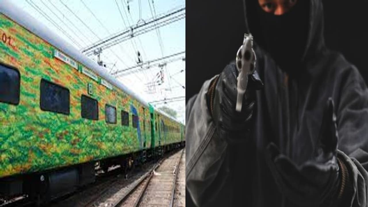 রাতের অন্ধকারে ট্রেন ছাড়ার সঙ্গে সঙ্গে হুড়মুড়িয়ে উঠে পড়ল ডাকাতের দল, দুরন্ত এক্সপ্রেসে আতঙ্কে যাত্রীরা রাতের অন্ধকারে ট্রেন ছাড়ার সঙ্গে সঙ্গে হুড়মুড়িয়ে উঠে পড়ল ডাকাতের দল, দুরন্ত এক্সপ্রেসে আতঙ্কে যাত্রীরা