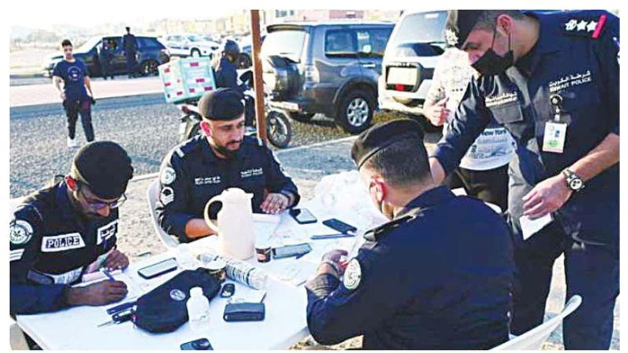പരിശോധന ശക്തമാക്കി ട്രാഫിക് വിഭാഗം; ഒരാഴ്ചക്കിടെ കണ്ടെത്തിയത് 35,000 നിയമലംഘനങ്ങൾ