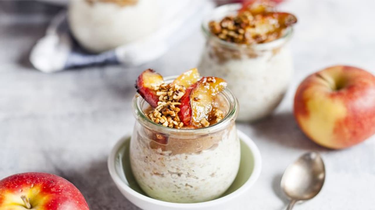 Diwali Recipe: दिवाली पर गिल्ट फ्री मिठास के लिए बनाएं ओट्स एप्पल फिरनी, नोट करें आसान रेसिपी Diwali Recipe: दिवाली पर गिल्ट फ्री मिठास के लिए बनाएं ओट्स एप्पल फिरनी, नोट करें आसान रेसिपी