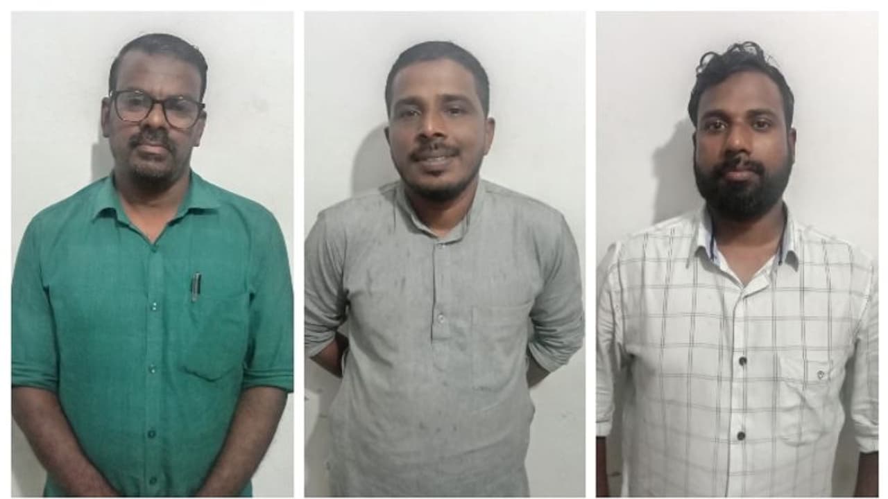 പോപ്പുലർ ഫ്രണ്ടിന്റെ മൂന്ന് ഭാരവാഹികൾക്കെതിരെ യുഎപിഎ ചുമത്തി, അറസ്റ്റ് ചെയ്തു പോപ്പുലർ ഫ്രണ്ടിന്റെ മൂന്ന് ഭാരവാഹികൾക്കെതിരെ യുഎപിഎ ചുമത്തി, അറസ്റ്റ് ചെയ്തു