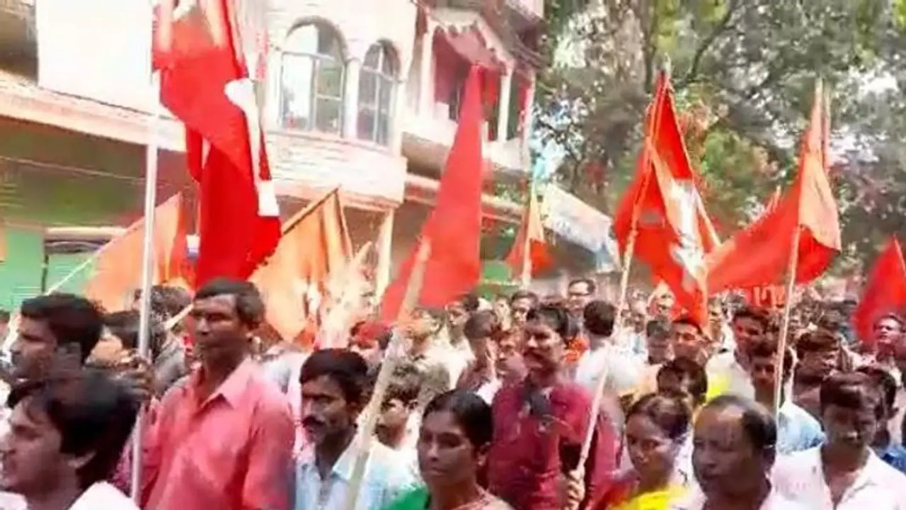 'পঞ্চায়েত নির্বাচনে কেউ আর মুখ ঢেকে সন্ত্রাস চালাতে পারবে না', অনুব্রতর গড়ে মমতাকে নিশানা সেলিমের 'পঞ্চায়েত নির্বাচনে কেউ আর মুখ ঢেকে সন্ত্রাস চালাতে পারবে না', অনুব্রতর গড়ে মমতাকে নিশানা সেলিমের
