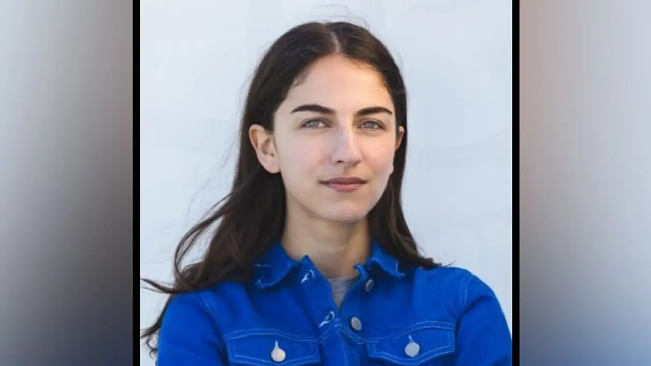 26 year old Romina Pourmokhtari named as Sweden's climate minister in new government 26 year old Romina Pourmokhtari named as Sweden's climate minister in new government