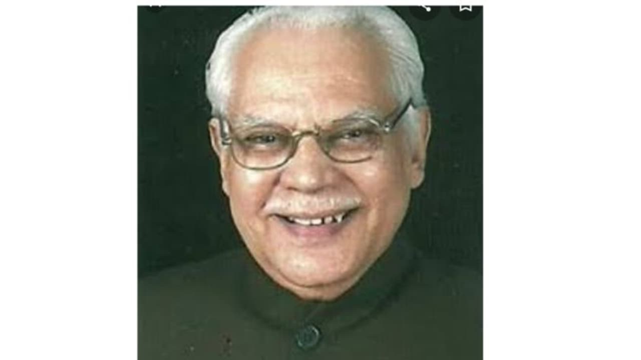 കേരള സർവ്വകലാശാല മുൻ വിസി ഡോ. ജെ. വി. വിളനിലം അന്തരിച്ചു കേരള സർവ്വകലാശാല മുൻ വിസി ഡോ. ജെ. വി. വിളനിലം അന്തരിച്ചു