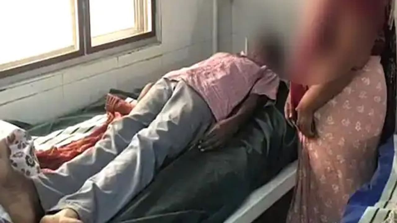 ஷாக்கிங் நியூஸ்.. நீ எந்த ஊர்? என்ன ஜாதி? கேட்டு பள்ளி மாணவன் மீது கொடூர தாக்குதல்..! ஷாக்கிங் நியூஸ்.. நீ எந்த ஊர்? என்ன ஜாதி? கேட்டு பள்ளி மாணவன் மீது கொடூர தாக்குதல்..!