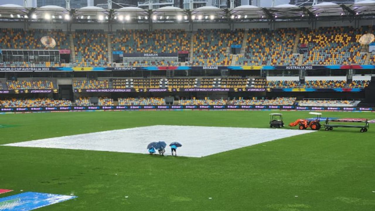 മഴമൂടി ഗാബ; ഇന്ത്യ ന്യൂസിലന്‍ഡ് മത്സരം വൈകുന്നു, നിരാശ വാര്‍ത്ത 