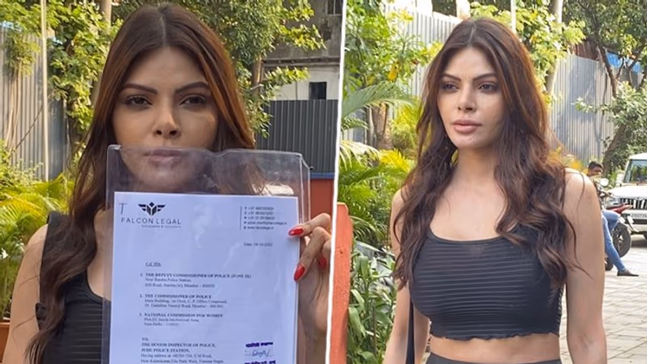 Bigg Boss 16: Sherlyn Chopra registers complaint against filmmaker Sajid Khan Bigg Boss 16: Sherlyn Chopra registers complaint against filmmaker Sajid Khan