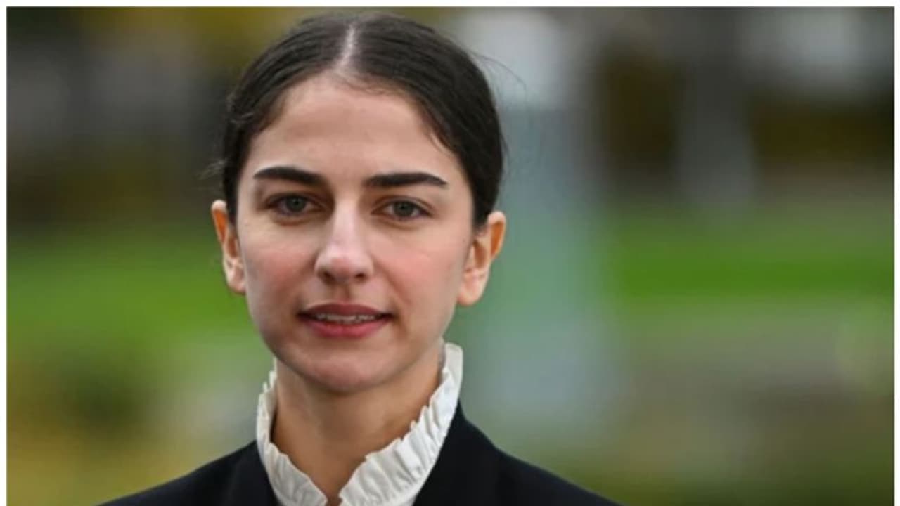  സ്വീഡനിൽ കാലാവസ്ഥാ മന്ത്രിയായി 26കാരി; ഇത് പുതുചരിത്രം