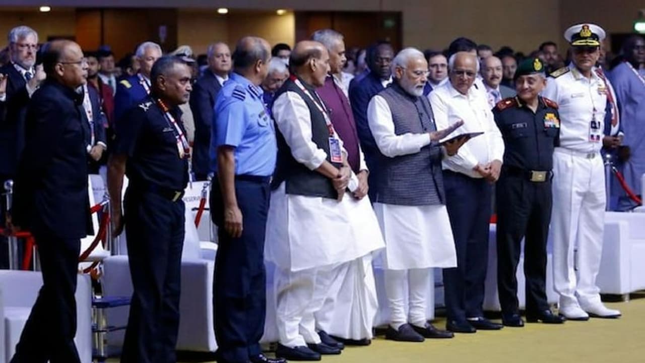 ಗುಜರಾತ್‌ನಲ್ಲಿ ಪಾಕ್‌ ಗಡಿ ಸನಿಹ ಹೊಸ ವಾಯುನೆಲೆಗೆ ಮೋದಿ ಶಂಕು ಸ್ಥಾಪನೆ