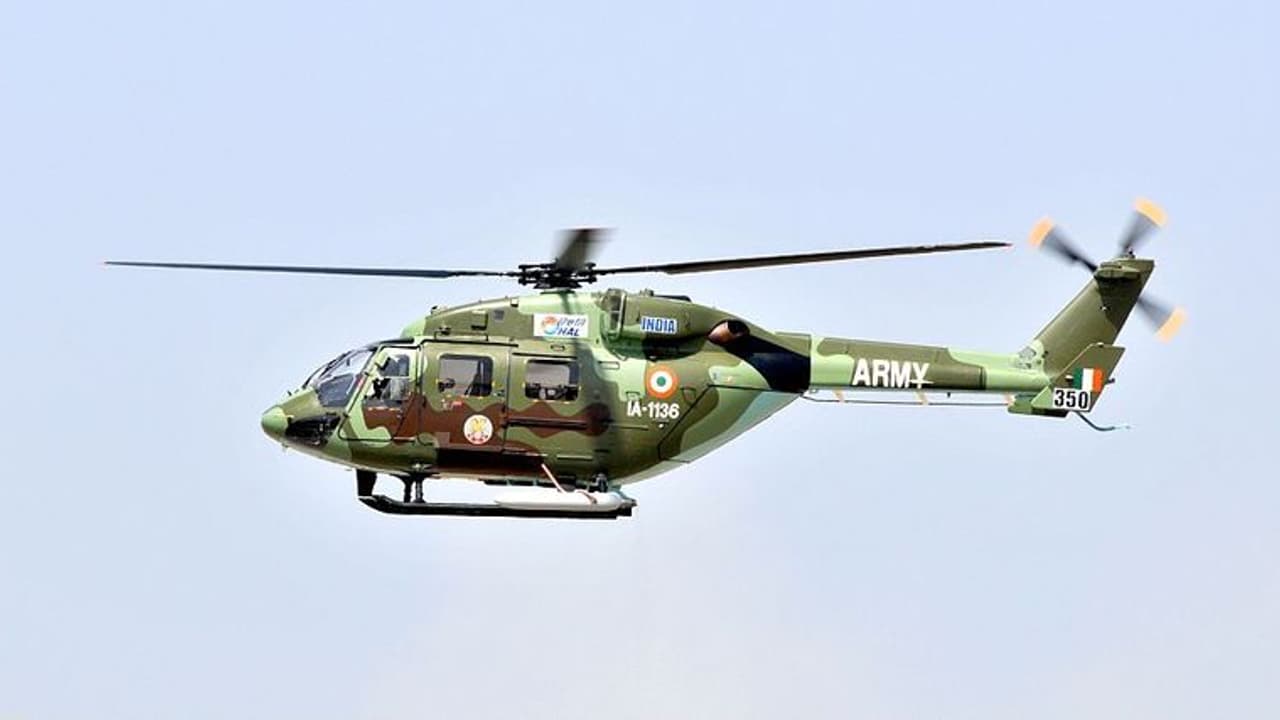 అరుణాచల్ ప్రదేశ్లో ఆర్మీ హెలికాప్టర్ క్రాష్.. నాలుగు డెడ్బాడీలు లభ్యం.. మరొకరి కోసం గాలింపులు అరుణాచల్ ప్రదేశ్లో ఆర్మీ హెలికాప్టర్ క్రాష్.. నాలుగు డెడ్బాడీలు లభ్యం.. మరొకరి కోసం గాలింపులు