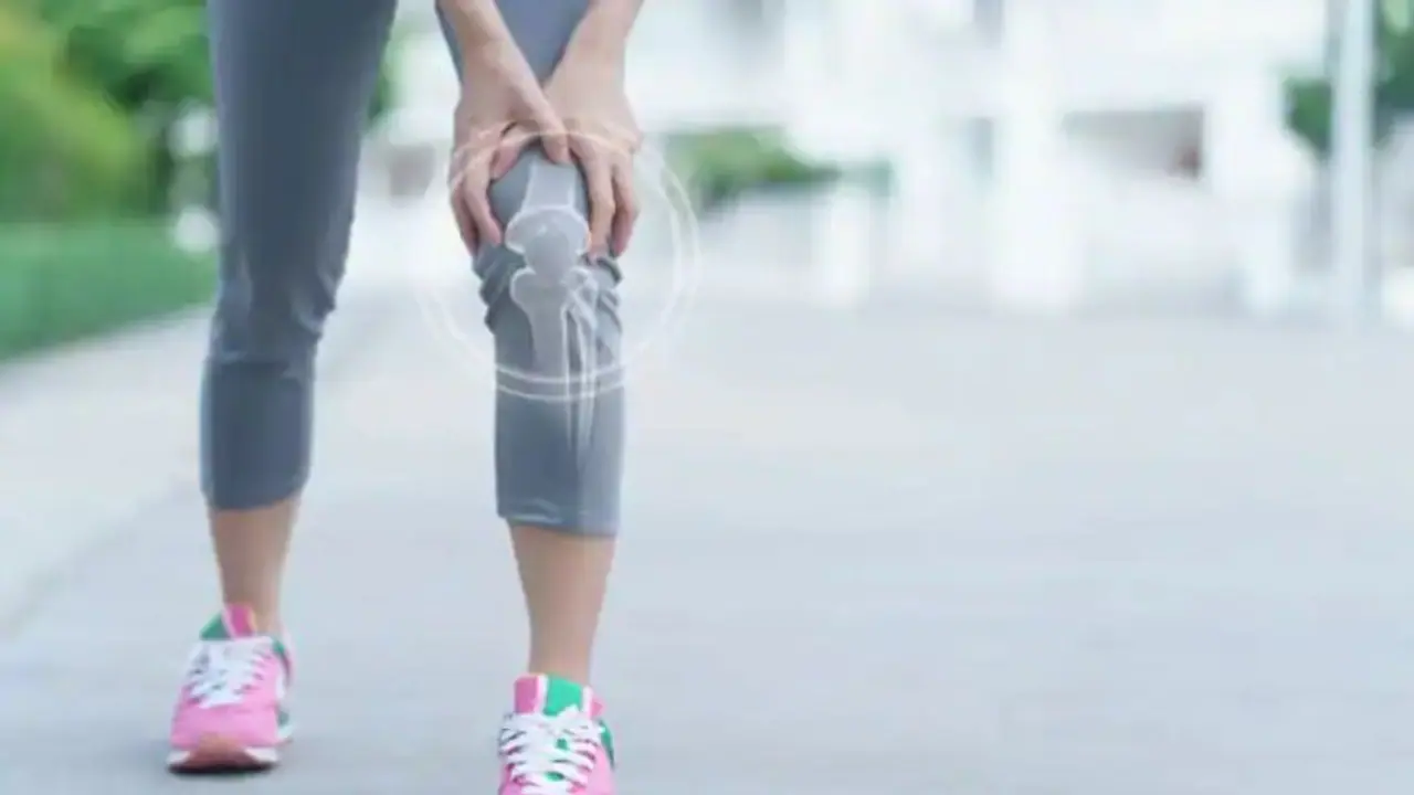 World Osteoporosis Day 2022 : എല്ലുകളുടെ ആരോഗ്യത്തിന് കഴിക്കേണ്ടതും ഒഴിവാക്കേണ്ടതുമായ ഭക്ഷണങ്ങള്... World Osteoporosis Day 2022 : എല്ലുകളുടെ ആരോഗ്യത്തിന് കഴിക്കേണ്ടതും ഒഴിവാക്കേണ്ടതുമായ ഭക്ഷണങ്ങള്...