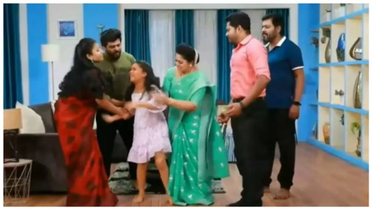 bharathi kannamma : பாரதி கூறிய உண்மையால் விபரீத முடிவெடுக்கும் ஹேமா..புது திட்டம் போடும் வெண்பா bharathi kannamma : பாரதி கூறிய உண்மையால் விபரீத முடிவெடுக்கும் ஹேமா..புது திட்டம் போடும் வெண்பா