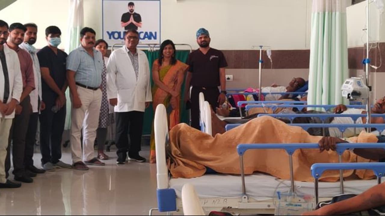 జిల్లా హాస్పిటల్లో 24 గంటల్లో 10 మోకాలి మార్పిడి సర్జరీలు.. మంత్రి హరీష్ రావు అభినందనలు జిల్లా హాస్పిటల్లో 24 గంటల్లో 10 మోకాలి మార్పిడి సర్జరీలు.. మంత్రి హరీష్ రావు అభినందనలు