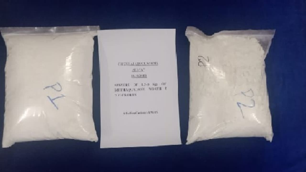 ముంబయి ఎయిర్ పోర్టులో భారీగా హెరాయిన్ పట్టివేత.. దాని విలువ తెలిస్తే.. దిమ్మతిరగాల్సిందే.