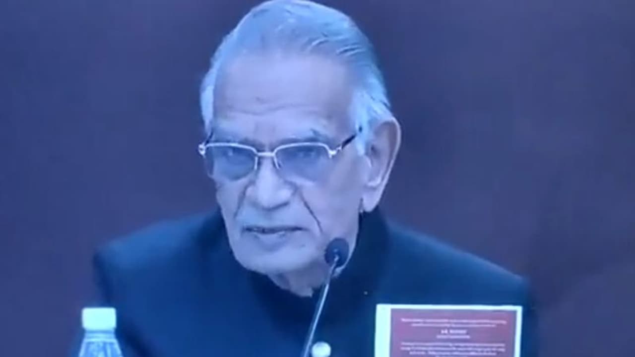 'ശ്രീകൃഷ്ണൻ ​ഗീതയിൽ അർജുനനോട് സംസാരിച്ചത് ജിഹാദാണ്'; വിവാദ പരാമർശവുമായി കോൺ​ഗ്രസ് നേതാവ്