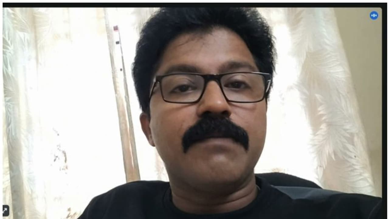 എല്ലാ ദിവസവും അന്വേഷണ ഉദ്യോഗസ്ഥന് മുന്നിൽ ഹാജരാകണം, എൽദോസ് കുന്നപ്പിള്ളി കേസിലെ ഇടക്കാല ഉത്തരവ് നീട്ടി എല്ലാ ദിവസവും അന്വേഷണ ഉദ്യോഗസ്ഥന് മുന്നിൽ ഹാജരാകണം, എൽദോസ് കുന്നപ്പിള്ളി കേസിലെ ഇടക്കാല ഉത്തരവ് നീട്ടി