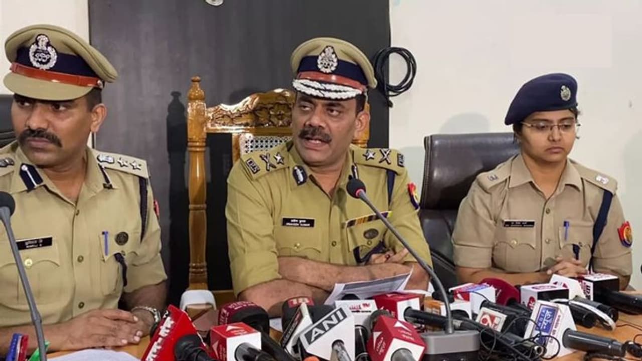 Ghaziabad Gang Rape: ಜಮೀನು ವಿವಾದ ಪರಿಹರಿಸಲು ಅತ್ಯಾಚಾರದ ಕಥೆ ಕಟ್ಟಿದ್ದ ಮಹಿಳೆ Ghaziabad Gang Rape: ಜಮೀನು ವಿವಾದ ಪರಿಹರಿಸಲು ಅತ್ಯಾಚಾರದ ಕಥೆ ಕಟ್ಟಿದ್ದ ಮಹಿಳೆ