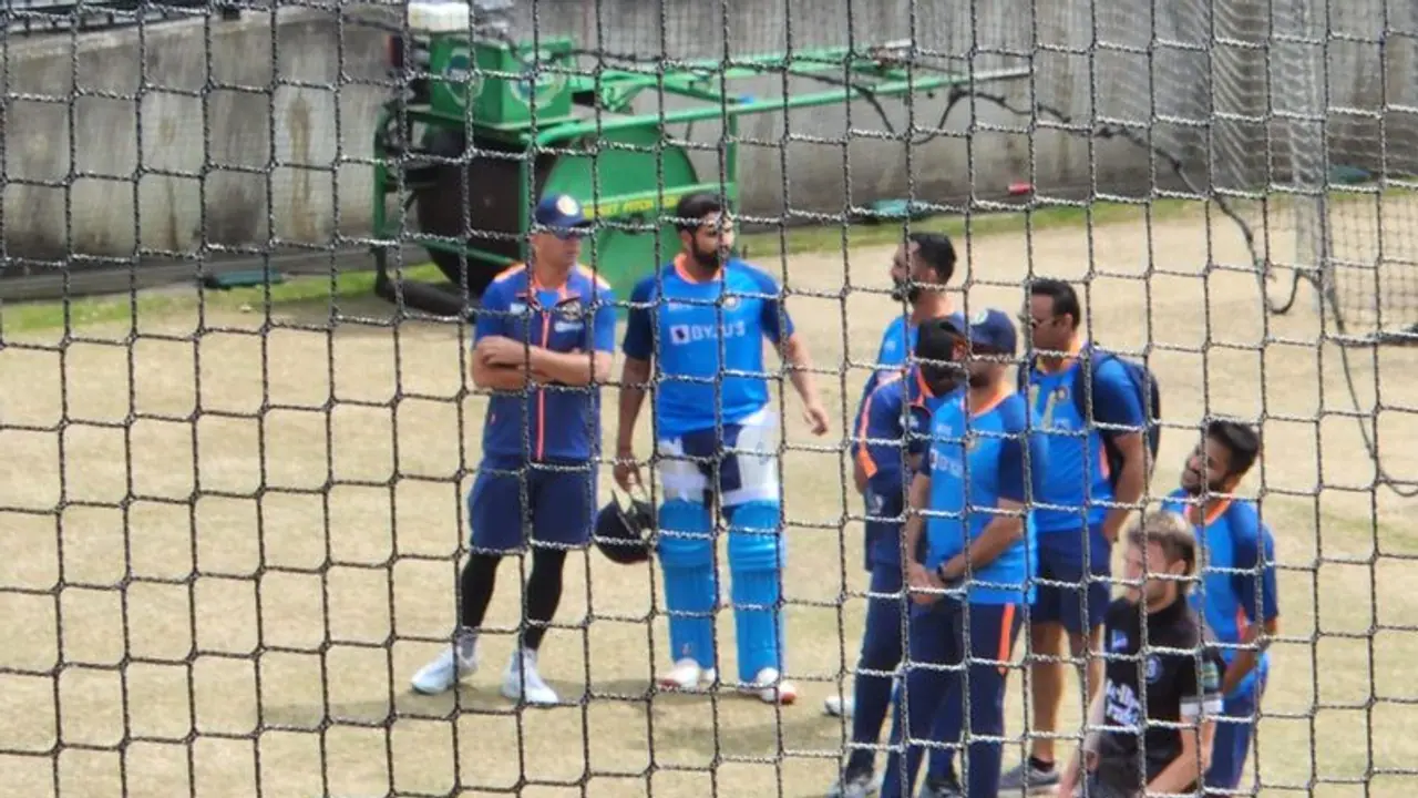 ICC T20 World Cup 2022: Indians express unhappiness over after practice meal ICC T20 World Cup 2022: Indians express unhappiness over after practice meal