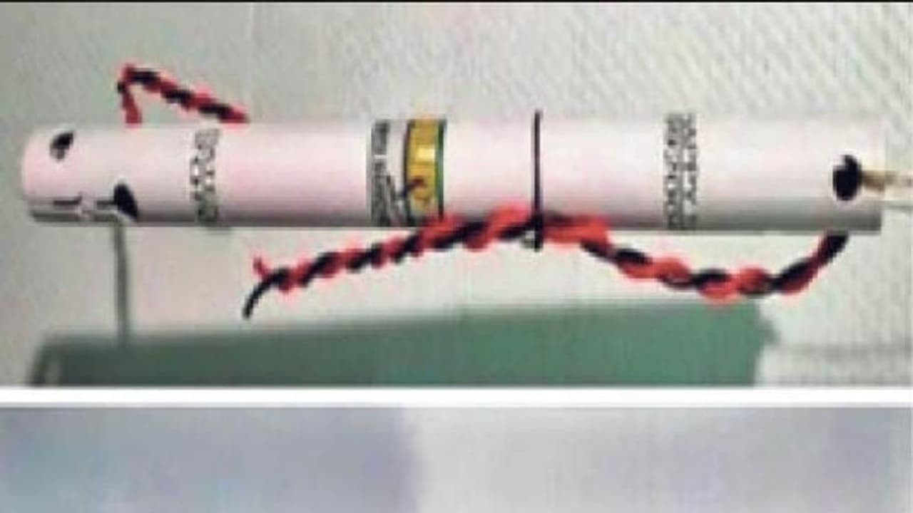 300 रु. की अनोखी डिवाइस: पंखे में लगाओ और देखो कमाल, अब तक बचा चुकी है 50 बच्चों की जान 300 रु. की अनोखी डिवाइस: पंखे में लगाओ और देखो कमाल, अब तक बचा चुकी है 50 बच्चों की जान