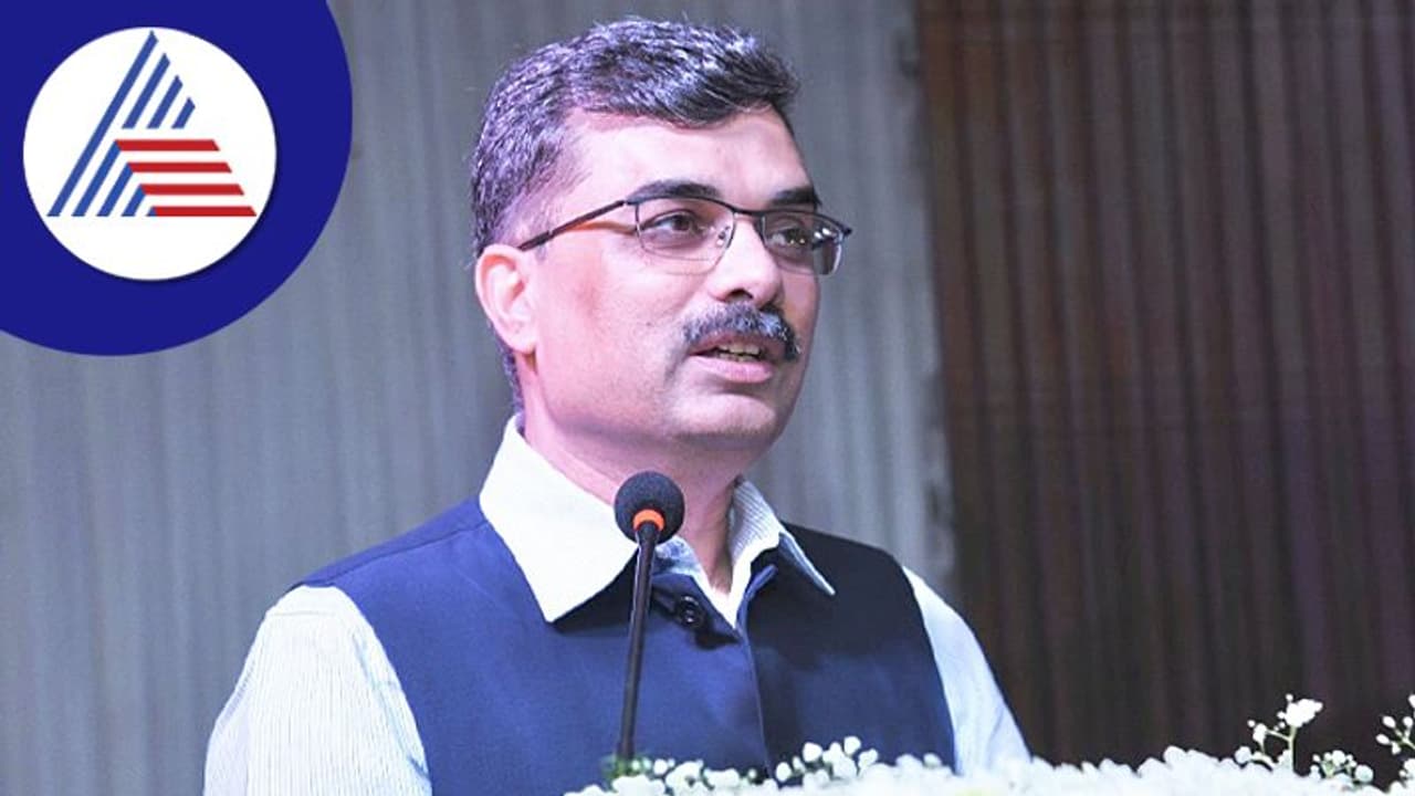 ಪಿಎಂ ಗತಿ ಯೋಜನೆಯಡಿ ಮೂಲಸೌಕರ್ಯದಲ್ಲಿ ಕ್ರಾಂತಿಕಾರಿ ಬದಲಾವಣೆ: ಡಾ.ಎ.ವಿ.ರಮಣ ಪಿಎಂ ಗತಿ ಯೋಜನೆಯಡಿ ಮೂಲಸೌಕರ್ಯದಲ್ಲಿ ಕ್ರಾಂತಿಕಾರಿ ಬದಲಾವಣೆ: ಡಾ.ಎ.ವಿ.ರಮಣ