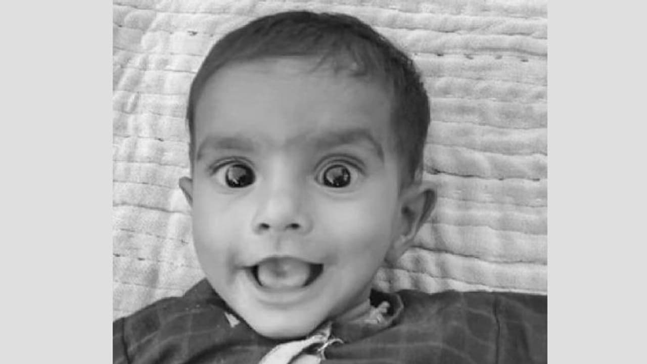 जमीनी विवाद ने फिर ली जानः औरतों की लड़ाई में दादी की गोद से गिरी मासूम की हुई दर्दनाक मौत, मचा हड़कंप जमीनी विवाद ने फिर ली जानः औरतों की लड़ाई में दादी की गोद से गिरी मासूम की हुई दर्दनाक मौत, मचा हड़कंप