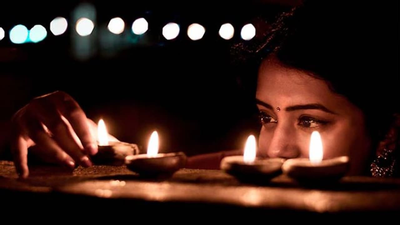 Narak Chaturdashi 2022 Upay: 23 अक्टूबर को करें ये आसान उपाय, दूर हो सकती हैं लाइफ की परेशानियां Narak Chaturdashi 2022 Upay: 23 अक्टूबर को करें ये आसान उपाय, दूर हो सकती हैं लाइफ की परेशानियां