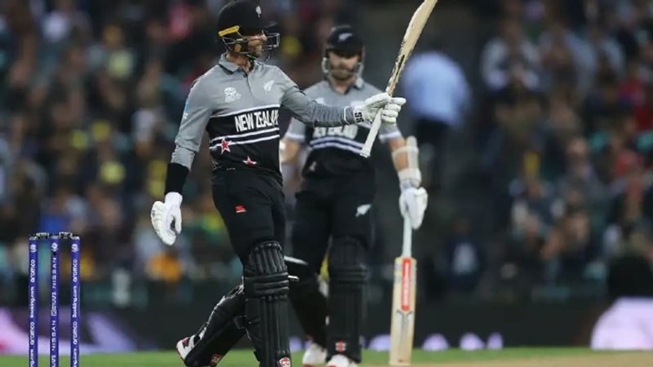 ടി20 ലോകകപ്പ്: ഓസ്‌ട്രേലിയ സ്വന്തം കാണികള്‍ക്ക് മുന്നില്‍ നാണം കെട്ടു; ആദ്യ ജയം ന്യൂസിലന്‍ഡിന്