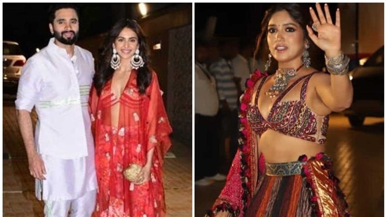 দিওয়ালিতে বদলে গেল প্রেমিক! পার্টিতে ভূমি নয় রাকুলপ্রীতের বক্ষলগ্ন জ্যাকি ভাগনানি দিওয়ালিতে বদলে গেল প্রেমিক! পার্টিতে ভূমি নয় রাকুলপ্রীতের বক্ষলগ্ন জ্যাকি ভাগনানি