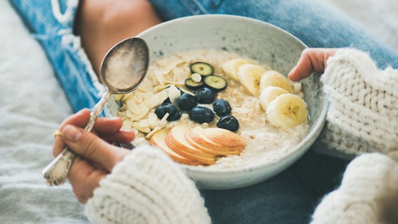 Cholesterol Diet: കൊളസ്ട്രോള്‍ കുറയ്ക്കാന്‍ ഡയറ്റില്‍ ഉള്‍പ്പെടുത്താം ഈ പത്ത് ഭക്ഷണങ്ങള്‍...