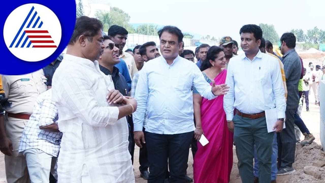 ಕೆಂಪೇಗೌಡ ಪ್ರತಿಮೆ ಲೋಕಾರ್ಪಣೆ: ಕಾರ‍್ಯಕ್ರಮ ಸಿದ್ಧತೆ ಪರಿಶೀಲಿಸಿದ ಸಚಿವರು