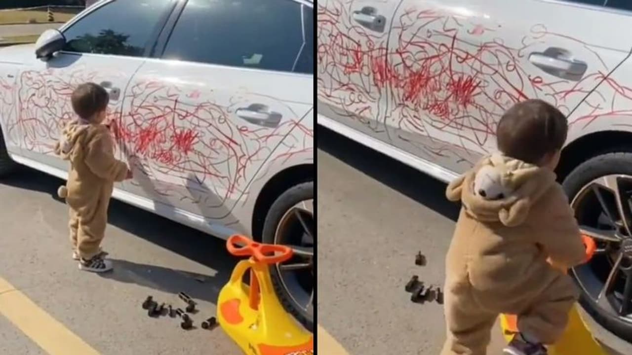 ಪುಟ್ಟ ಬಾಲಕನ ಕಿತಾಪತಿಗೆ ಅಪ್ಪನ ಕಾರು ಅಮ್ಮನ ಲಿಪ್‌ಸ್ಟಿಕ್ ಎರಡೂ ಢಮಾರ್