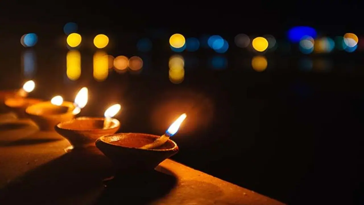 Diwali 2023: 12 must have items for a meaningful pooja Diwali 2023: 12 must have items for a meaningful pooja