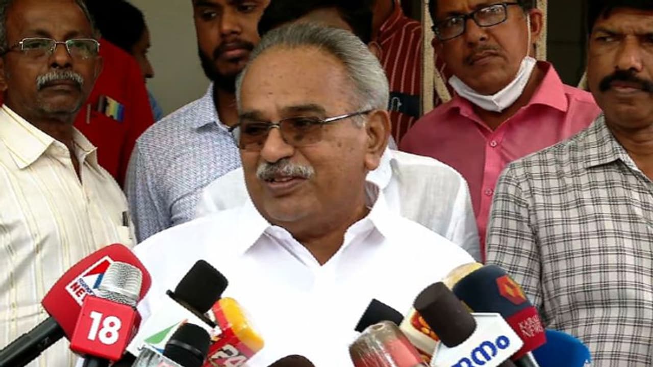 ഏതോ കേസിന്റെ വിധിയിൽ 11 വിസിമാരോട് ഒഴിയാന് പറയുന്നതെന്തിന്? ഗവർണർ കേന്ദ്രത്തിന്റെ ഏജന്റെന്നും കാനം ഏതോ കേസിന്റെ വിധിയിൽ 11 വിസിമാരോട് ഒഴിയാന് പറയുന്നതെന്തിന്? ഗവർണർ കേന്ദ്രത്തിന്റെ ഏജന്റെന്നും കാനം