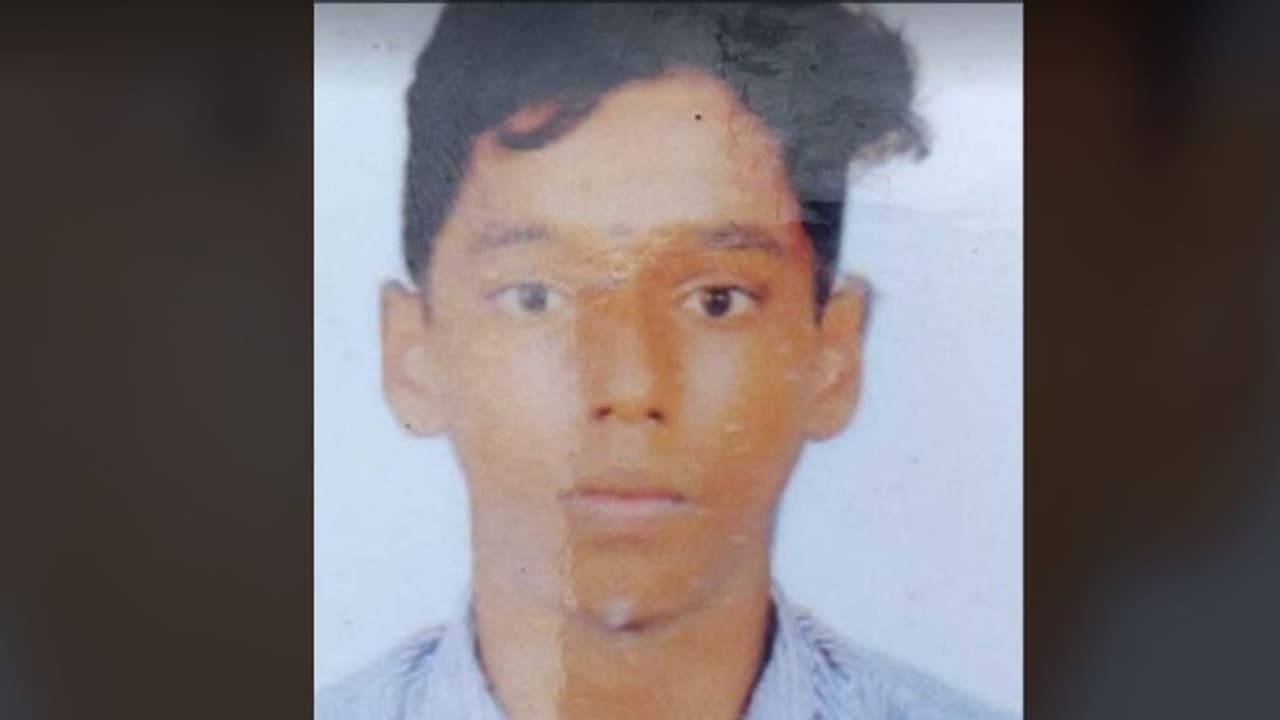 ആലപ്പുഴയില് കടലില് കുളിക്കുന്നതിനിടെ കാണാതായ വിദ്യാർത്ഥിയുടെ മൃതദേഹം കിട്ടി ആലപ്പുഴയില് കടലില് കുളിക്കുന്നതിനിടെ കാണാതായ വിദ്യാർത്ഥിയുടെ മൃതദേഹം കിട്ടി