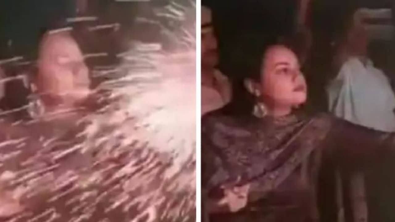  IAS टीना डाबी के साथ बड़ा हादसा: आतिशबाजी में बाल बाल बचीं, चेहरे पर आया फटाखा, देखिए वो भयानक वीडियो