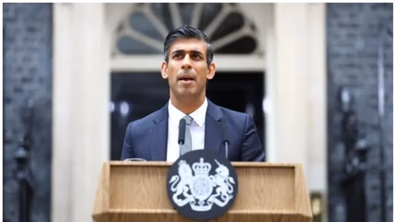 'പ്രധാനലക്ഷ്യം സാമ്പത്തിക സ്ഥിരത ഉറപ്പാക്കല്‍'; ബ്രിട്ടീഷ് പ്രധാനമന്ത്രിയായി ഋഷി സുനക് ചുമതലയേറ്റു