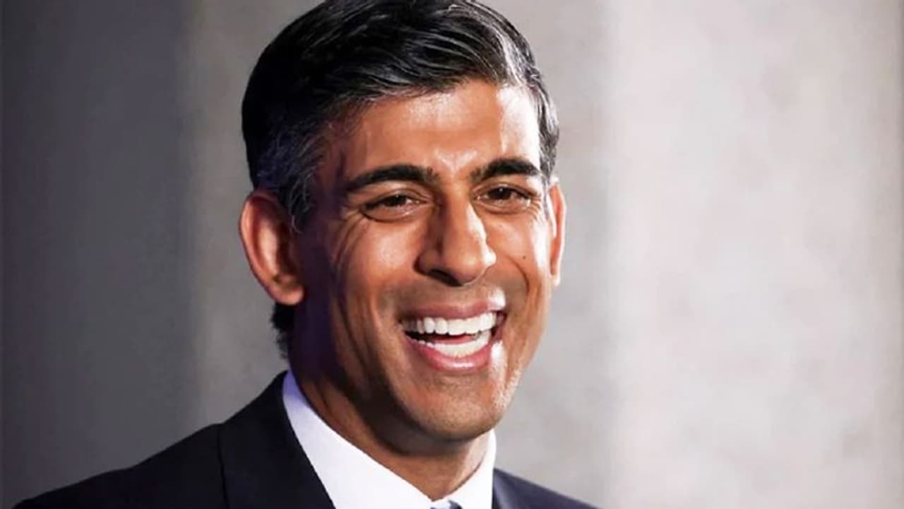 7 साल में कैसे ब्रिटेन के सांसद से लेकर प्रधानमंत्री तक पहुंचे ऋषि सुनक, पढ़ें कम्प्लीट टाइमलाइन 7 साल में कैसे ब्रिटेन के सांसद से लेकर प्रधानमंत्री तक पहुंचे ऋषि सुनक, पढ़ें कम्प्लीट टाइमलाइन