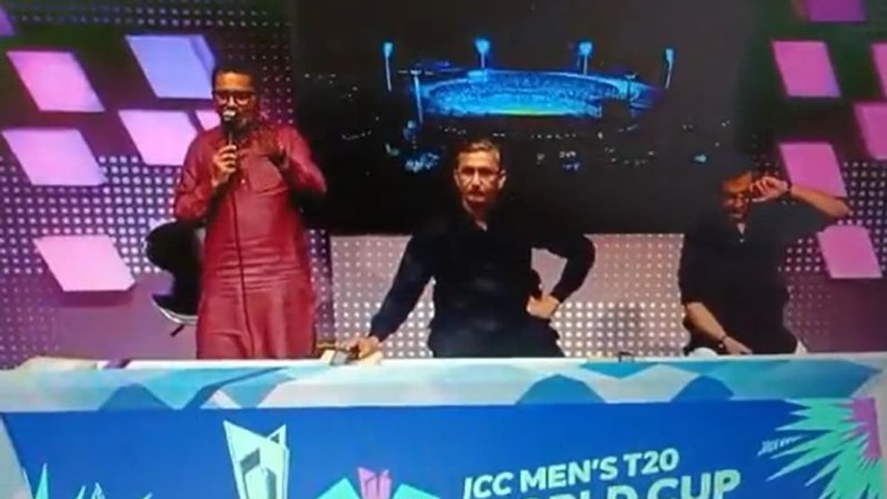 അവസാന ഓവര് ത്രില്ലറിലും അവാര്ഡ് സിനിമയിലെ നായകനെപ്പോലെ ഗംഭീര്, നിര്ത്തിപ്പൊരിച്ച് ആരാധകര് അവസാന ഓവര് ത്രില്ലറിലും അവാര്ഡ് സിനിമയിലെ നായകനെപ്പോലെ ഗംഭീര്, നിര്ത്തിപ്പൊരിച്ച് ആരാധകര്