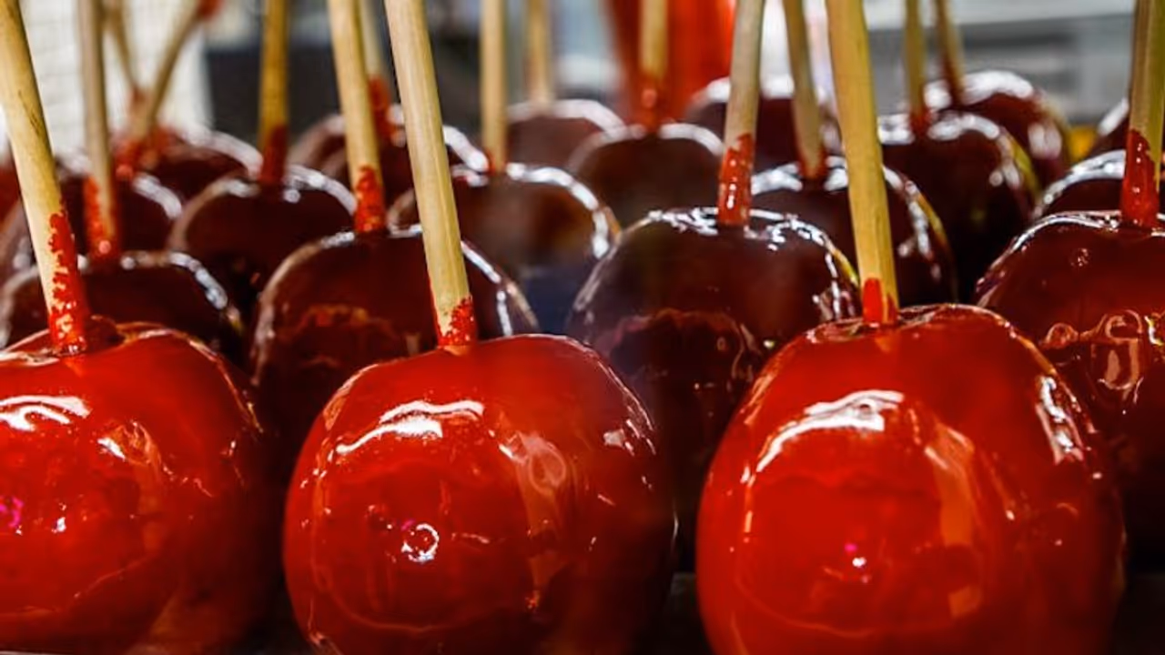 Halloween 2022: Try out this tasty caramel apple recipe for a spooky dessert Halloween 2022: Try out this tasty caramel apple recipe for a spooky dessert