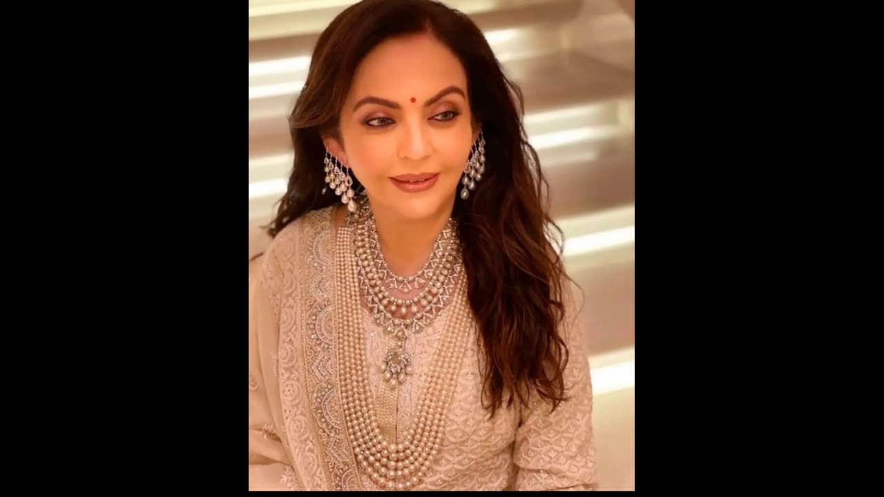 நீட்டா அம்பானியின் திருமணத்திற்கு முந்தைய வாழ்க்கை பற்றி தெரியுமா..? நீட்டா அம்பானியின் திருமணத்திற்கு முந்தைய வாழ்க்கை பற்றி தெரியுமா..?