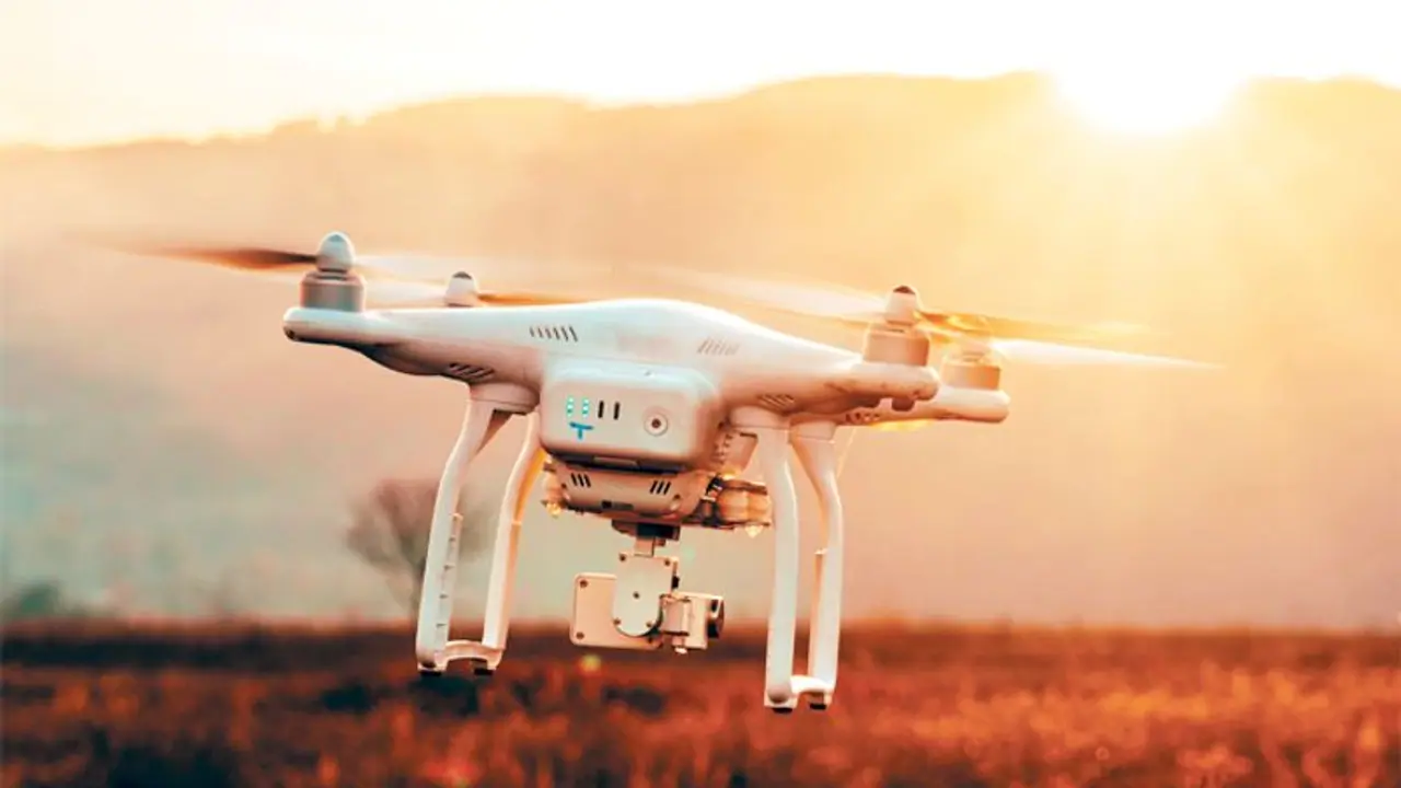 चीन की चालाकी पर नजर रखने के लिए भारत खरीद रहा 2000 ड्रोन, ऊंचाई वाले इलाकों में दुश्मन पर रखेगा नजर 