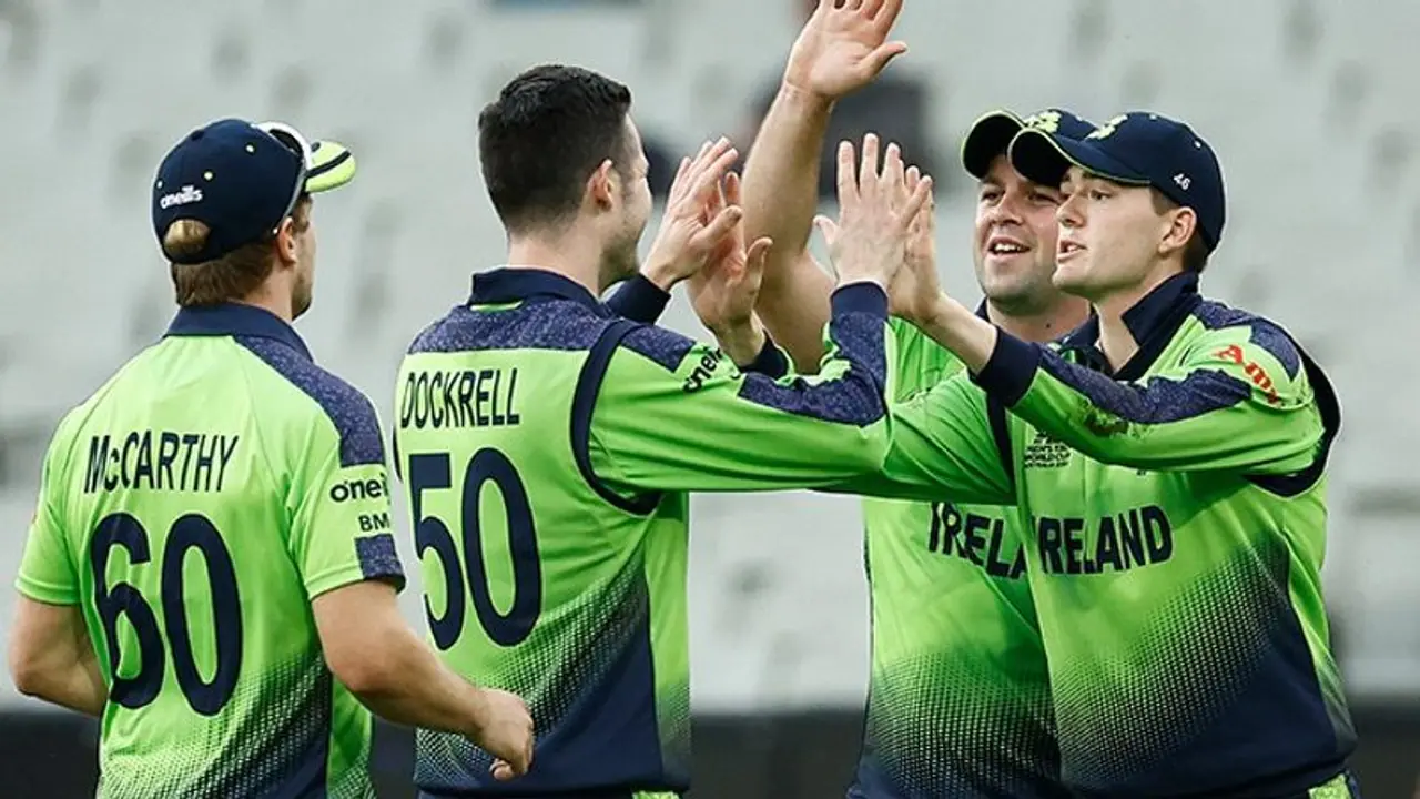 T20 World Cup ಆಸ್ಟ್ರೇಲಿಯಾ ಎದುರು ಟಾಸ್ ಗೆದ್ದ ಐರ್ಲೆಂಡ್ ಬೌಲಿಂಗ್ ಆಯ್ಕೆ T20 World Cup ಆಸ್ಟ್ರೇಲಿಯಾ ಎದುರು ಟಾಸ್ ಗೆದ್ದ ಐರ್ಲೆಂಡ್ ಬೌಲಿಂಗ್ ಆಯ್ಕೆ