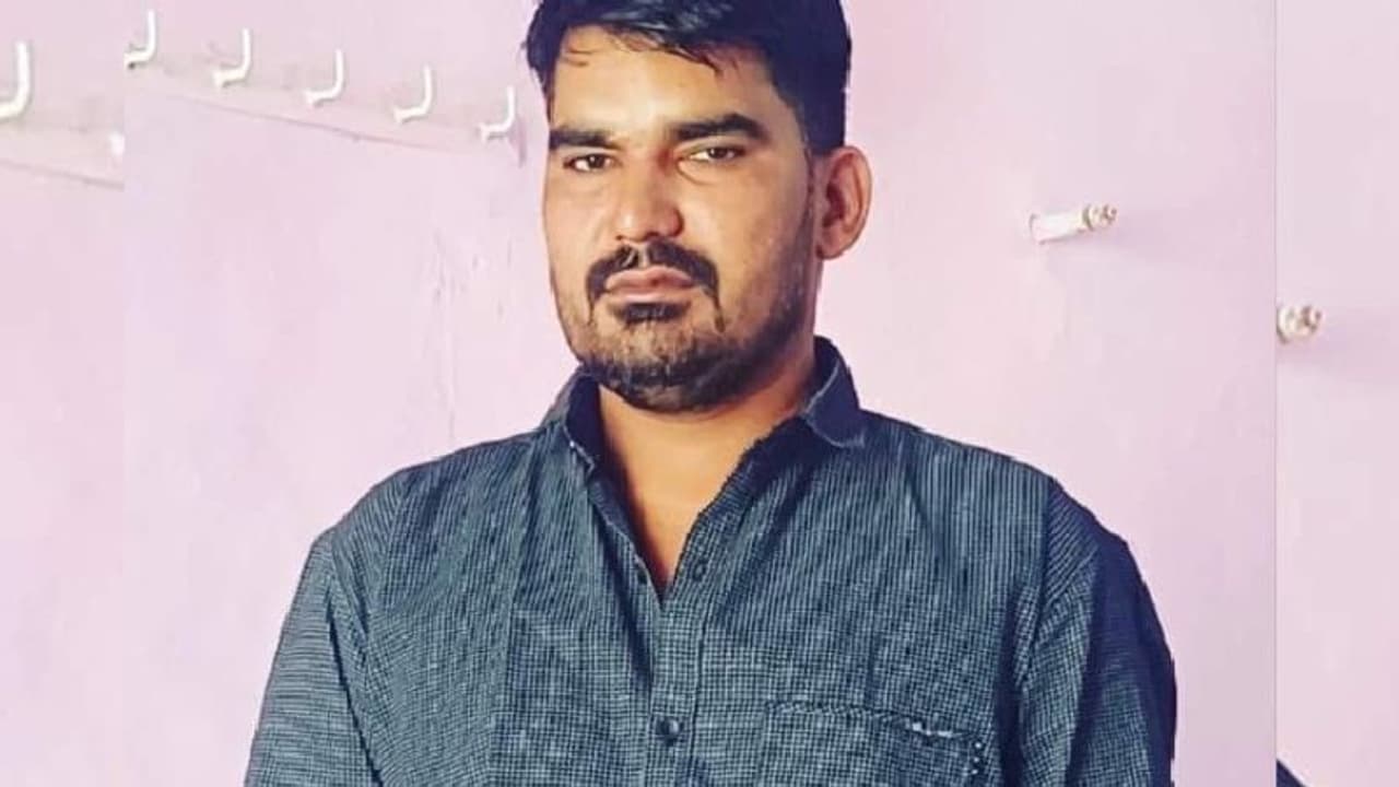 दगाबाज दोस्त: दिवाली पर 20 लड़कों ने अपने साथी को दी भयानक मौत, लाश देख पुलिस भी सन्न दगाबाज दोस्त: दिवाली पर 20 लड़कों ने अपने साथी को दी भयानक मौत, लाश देख पुलिस भी सन्न