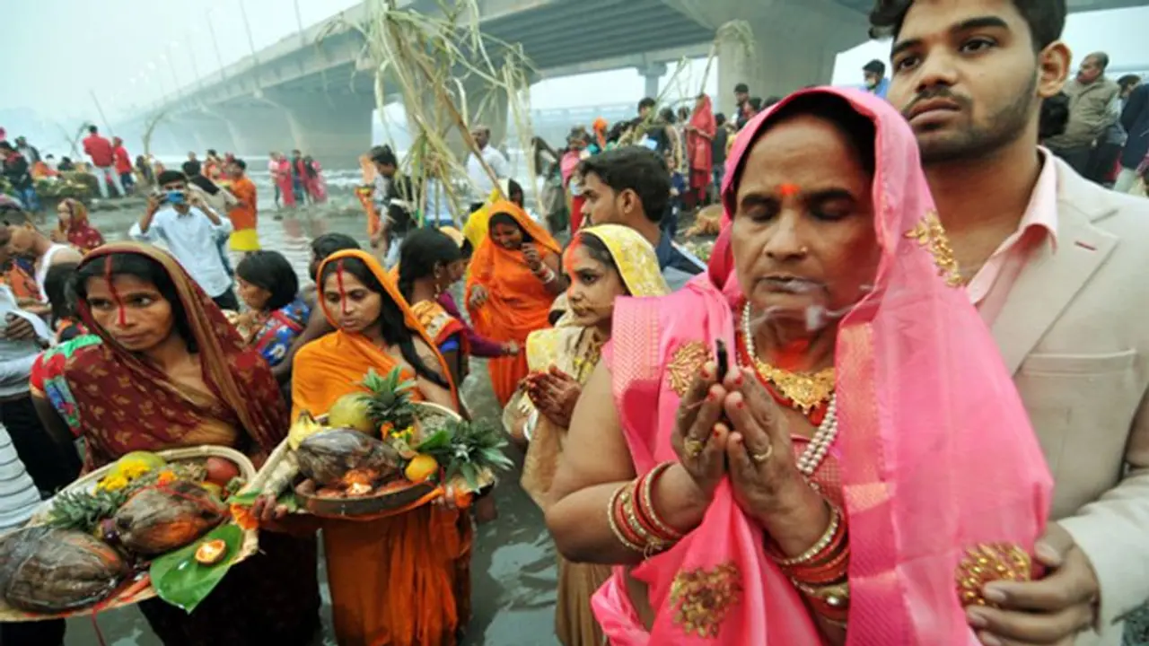 Chhath Puja 2022: सिंघाड़ा से लेकर गन्ना तक छठी मैया को जरूर चढ़ाए जाते हैं ये 6 फल