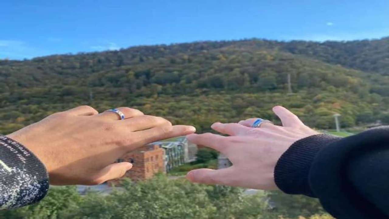 അവസാനത്തെ ചുംബനത്തിന്റെ ചിത്രം പങ്കുവച്ചു, സ്വവർഗാനുരാഗികളായ യുവാക്കൾ ആത്മഹത്യ ചെയ്തു അവസാനത്തെ ചുംബനത്തിന്റെ ചിത്രം പങ്കുവച്ചു, സ്വവർഗാനുരാഗികളായ യുവാക്കൾ ആത്മഹത്യ ചെയ്തു