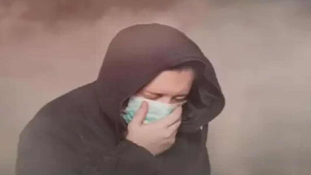 दीपावली के बाद यूपी के कई शहरों की हवा जहरीली, जानें AQI सुधारने के लिए क्या किए जा रहे उपाय दीपावली के बाद यूपी के कई शहरों की हवा जहरीली, जानें AQI सुधारने के लिए क्या किए जा रहे उपाय