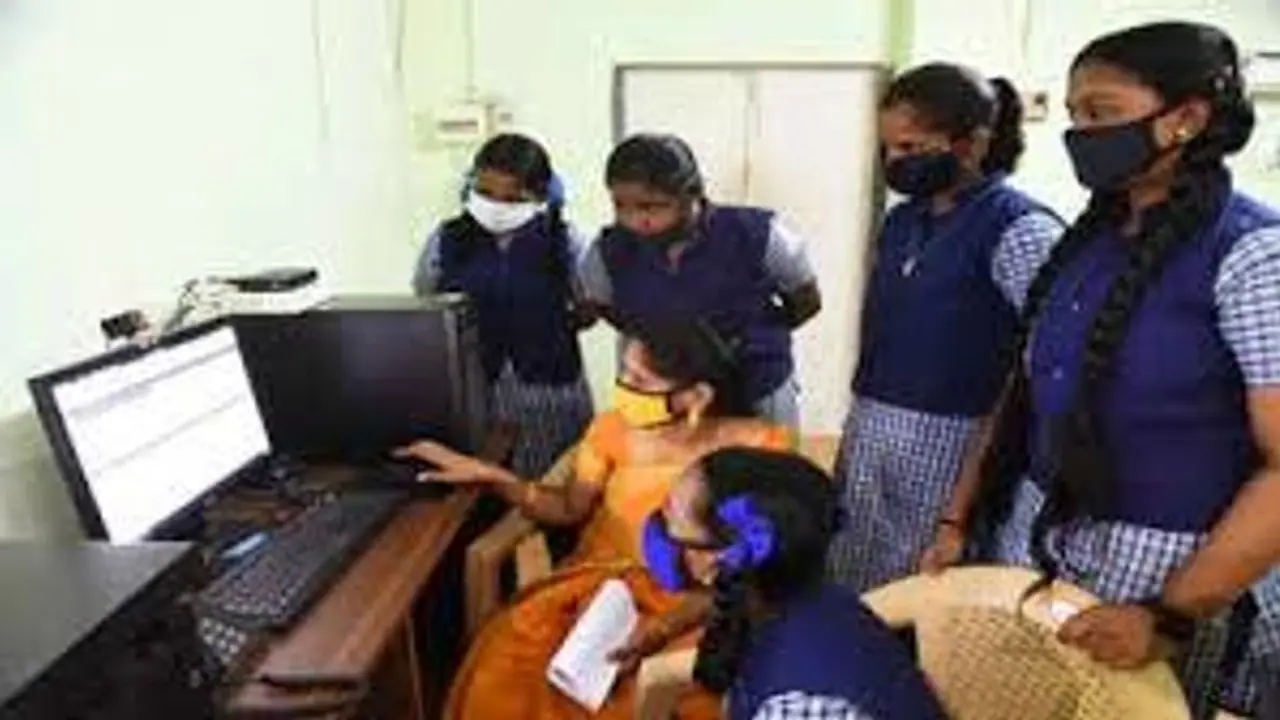 TN 12th Exam Results: இன்று வெளியாகிறது 12 ஆம் வகுப்பு தேர்வு முடிவு.!எந்த வெப்சைட்டில் பார்க்கலாம் தெரியுமா.?