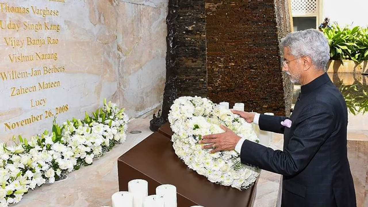 UN के आतंकवाद विरोधी मीटिंग में जयशंकर ने पाकिस्तान को किया बेनकाब, कहा सुरक्षित हैं 26/11 के मास्टरमाइंड UN के आतंकवाद विरोधी मीटिंग में जयशंकर ने पाकिस्तान को किया बेनकाब, कहा सुरक्षित हैं 26/11 के मास्टरमाइंड