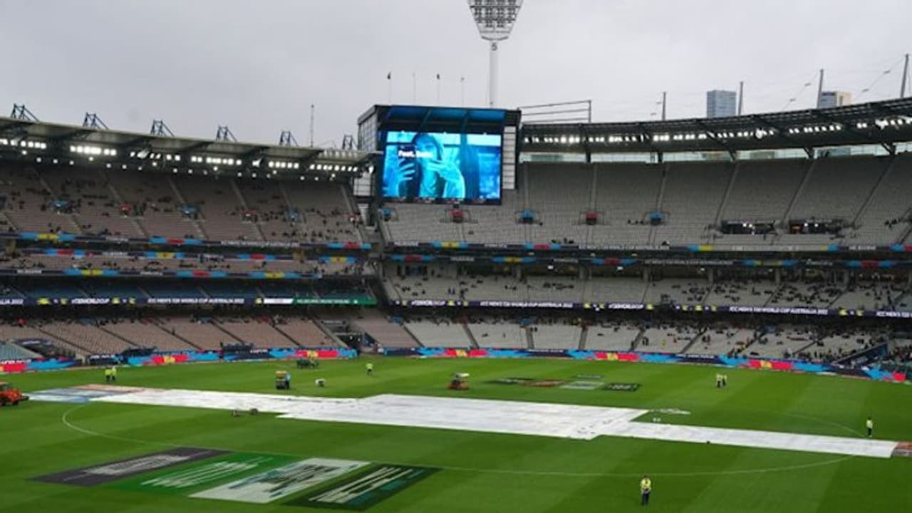 টি ২০ বিশ্বকাপে “রেইনি ডে”, ভেস্তে গেল জোড়া ম্যাচ টি ২০ বিশ্বকাপে “রেইনি ডে”, ভেস্তে গেল জোড়া ম্যাচ