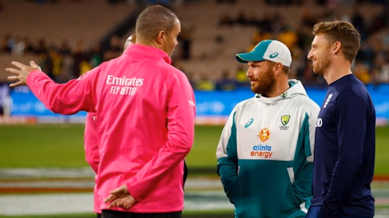 ICC T20 World Cup 2022: Road to semis becomes tougher after rain washes out Australia vs England at MCG ICC T20 World Cup 2022: Road to semis becomes tougher after rain washes out Australia vs England at MCG